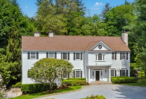 34 Edgewood Dr, Greenwich, CT 06831