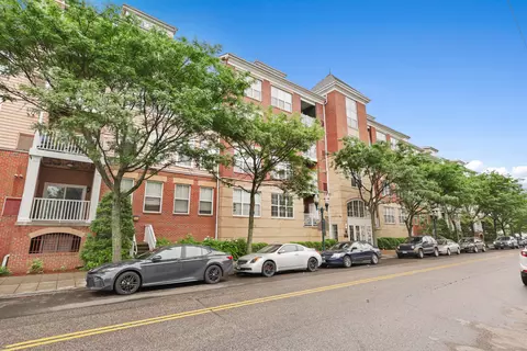 25 Adams Ave #411, Stamford, CT 06902