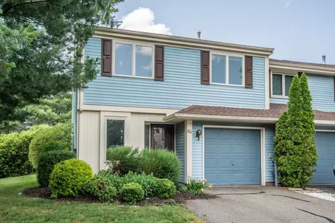80 Copper Beech Dr #80, Rocky Hill, CT 06067