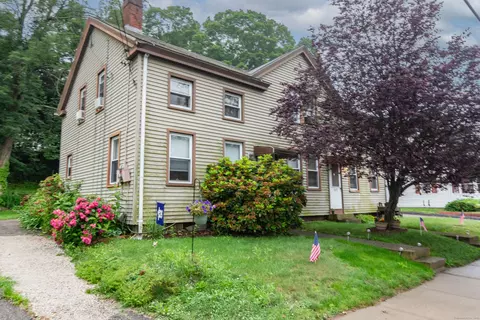 117 Main St, Sprague, CT 06330