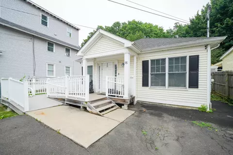 76 White St, Bridgeport, CT 06610