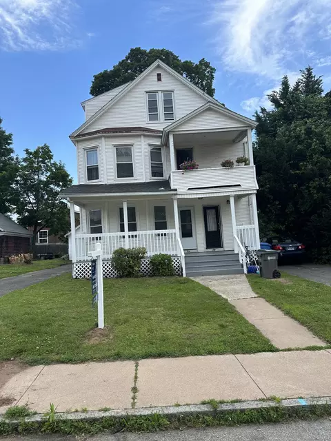 17 Holl St, Manchester, CT 06040
