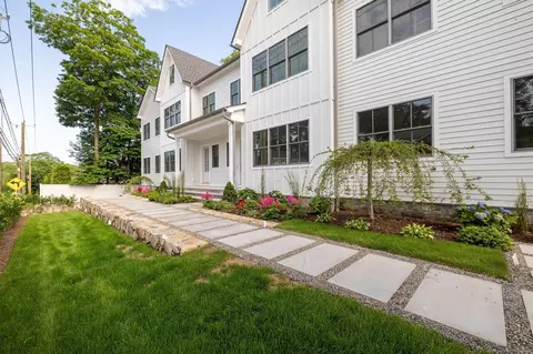 133 East Ave #A, New Canaan, CT 06840