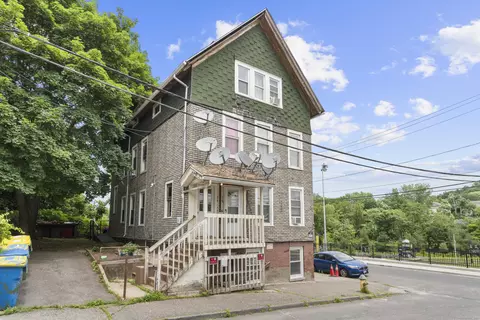 73 E Dover St, Waterbury, CT 06706