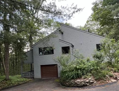 299 Cliffside Dr, Torrington, CT 06790