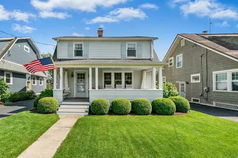 18 Wallace Ave, Norwalk, CT 06855