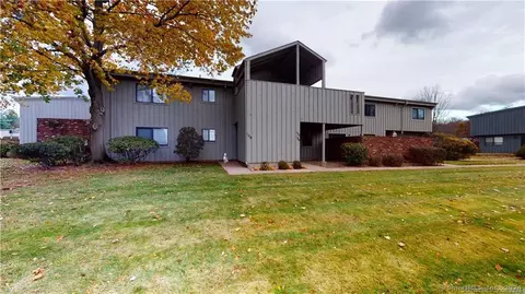 130 Webster Ct #130, Newington, CT 06111
