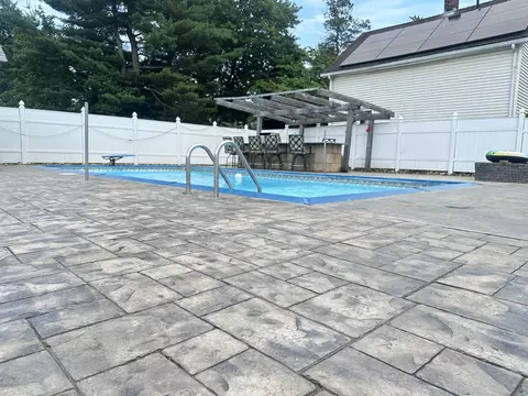 27 Woodbridge Ave, East Hartford, CT 06108