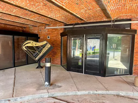 92 Main St #102, Deep River, CT 06417