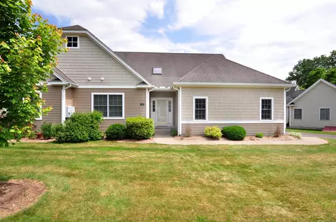 21 Hunters Rdg #21, Granby, CT 06035