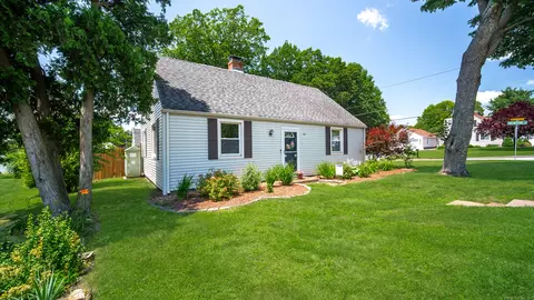 181 Oak St, Glastonbury, CT 06033