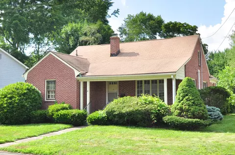 4 Warham St, Windsor, CT 06095