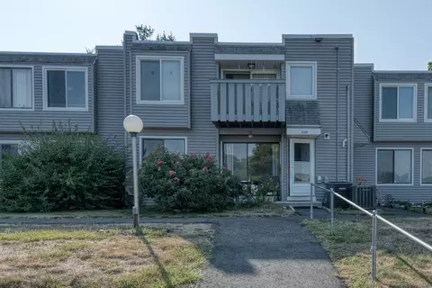 12 Cedar Ct #D, East Haven, CT 06513
