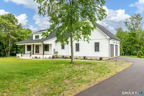 152 Stanavage Rd, Colchester, CT 06415
