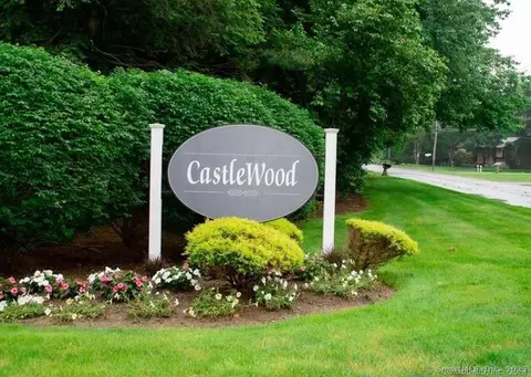 288 Castlewood Dr #288, Bloomfield, CT 06002