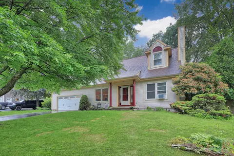 18 Deercrest Dr, Torrington, CT 06790