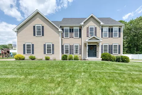 28 Bucks Xing, Cromwell, CT 06416