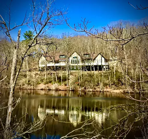 95 Shailer Pond Rd, Deep River, CT 06417 photo 1