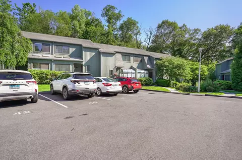 123 Old Belden Hill Rd #24, Norwalk, CT 06850