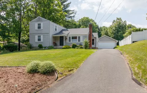 49 Remington Rd, Windsor, CT 06095