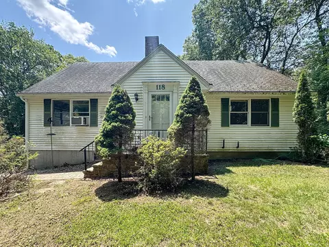 118 Black Ash Rd, Oakdale, CT 06370
