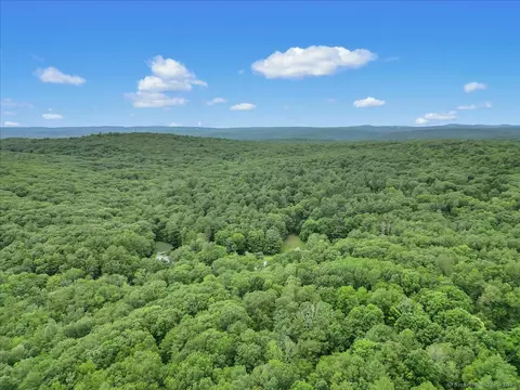 Jared Sparks Road, Willington, CT 06279