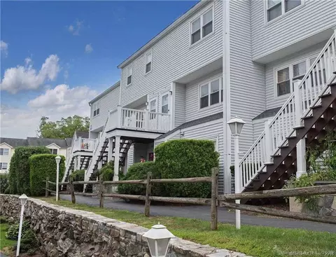 29 Van Buren Ave #H7, Norwalk, CT 06850