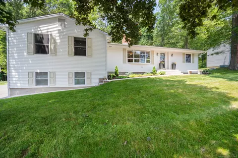 117 Woodfield Rd, Bristol, CT 06010