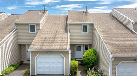 27 Bayview Pl #5, West Haven, CT 06516