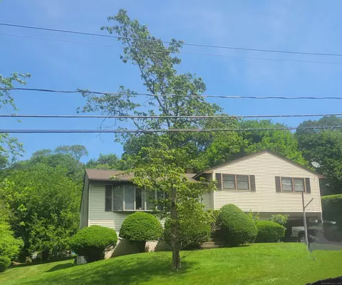 36 Sky Hill Dr, Wolcott, CT 06716