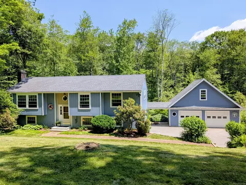 45 Deborah Dr, Coventry, CT 06238