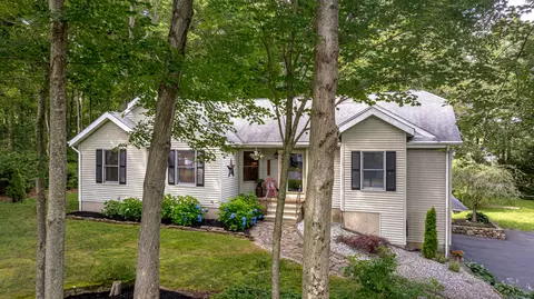 80 Richard Ave, Wolcott, CT 06716