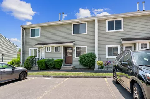 312 Monticello Dr #312, Branford, CT 06405