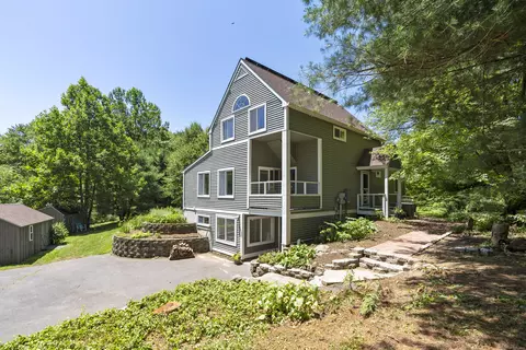 41 Day St, Granby, CT 06035