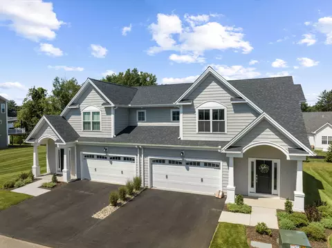84 Shea Cir #84, Cheshire, CT 06410