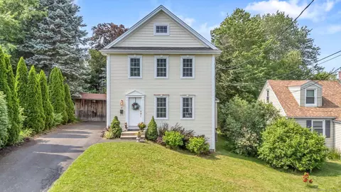 18 Overlook Ave, Middletown, CT 06457
