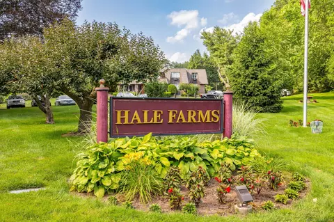 60 Rambling Brook Ln #C4, Glastonbury, CT 06033