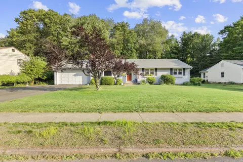 164 Scott Dr, Manchester, CT 06042
