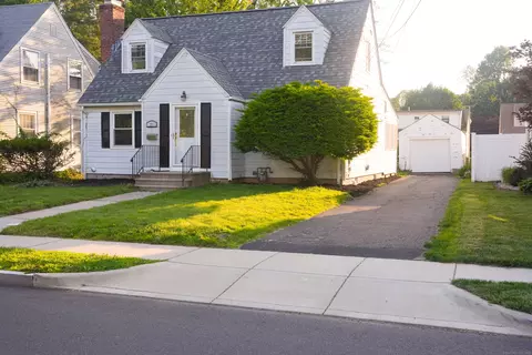 71 Princeton St, West Hartford, CT 06110