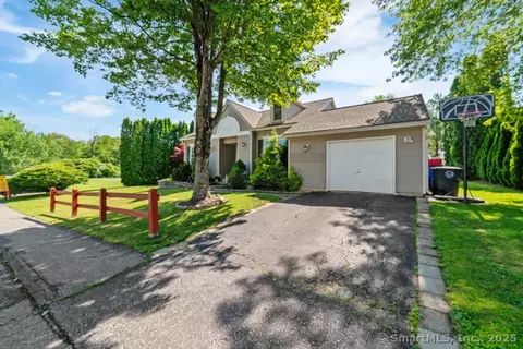 30 Ascot Ln, Torrington, CT 06790