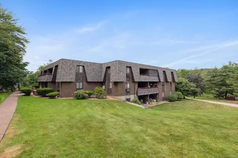 64 Oxbow Dr #C4, Glastonbury, CT 06033