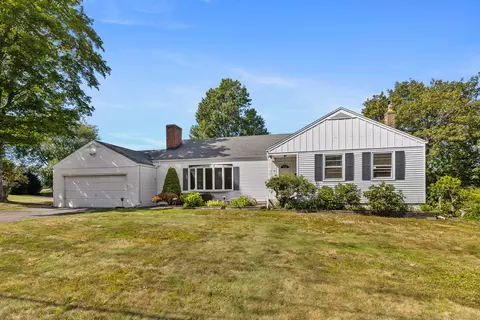 15 Hang Dog Ln, Wethersfield, CT 06109