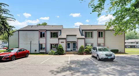 39 Candlewood Dr #39, South Windsor, CT 06074