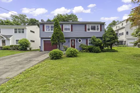 21 Gilbert Hill Rd, Norwalk, CT 06853