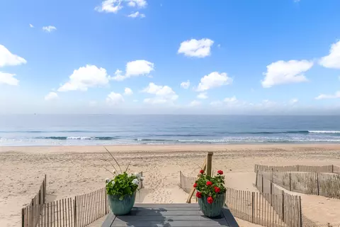413 Atlantic Ave, Westerly, RI 02891