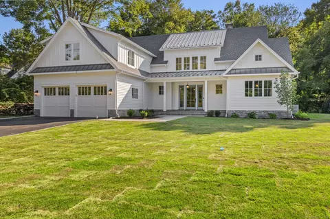 513 Main St, New Canaan, CT 06840