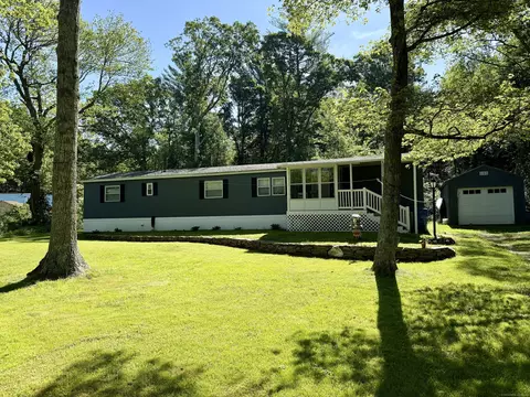 304 Bailey Hill Rd, Killingly, CT 06239