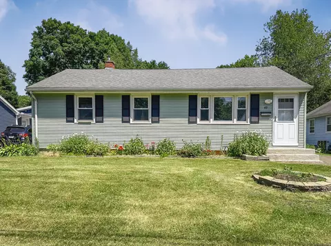 49 Briar Ln, Southington, CT 06489
