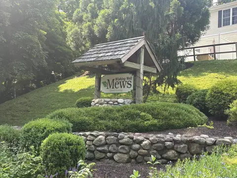 22 Wishing Well Ln #22, New Milford, CT 06776