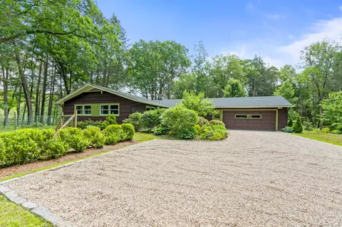 114 Cathole Rd, Litchfield, CT 06759
